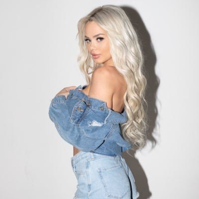Elsa Jean — profile portrait