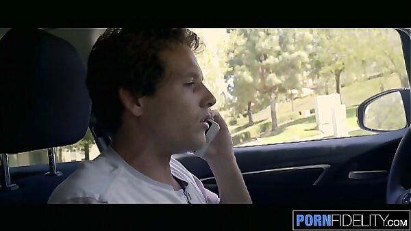 Ivy Wolfe: Slow Blowjob That Ends in a Facial