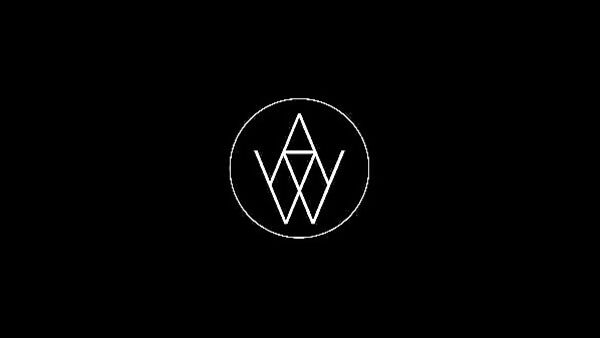 Angela White Curvy Threesome: Two Stars, One Guy
