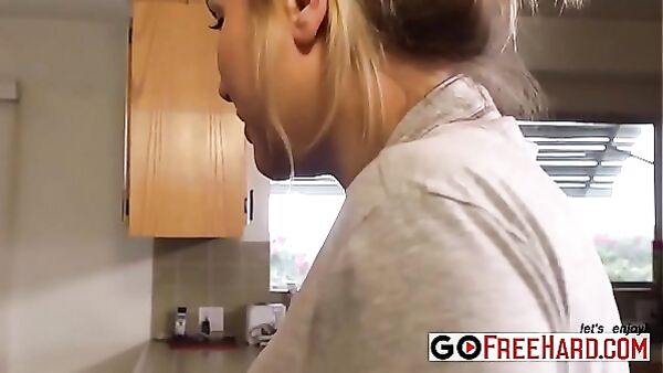 Alanah Rae: Busty Blonde Kitchen and Bedroom Fuck