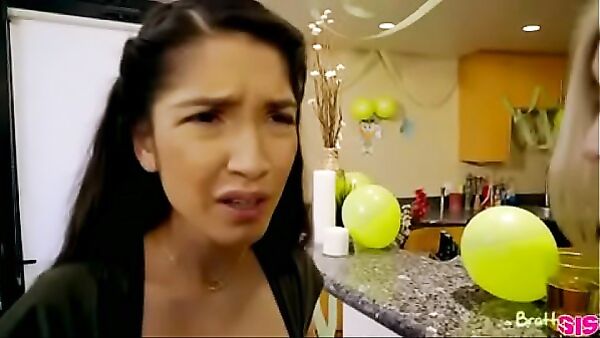 Jericha Jem and Piper Perri Stepsibling Threesome